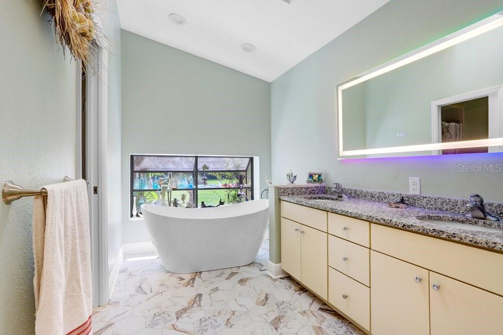 Image 7 of 39 For 13113 Lilita Avenue