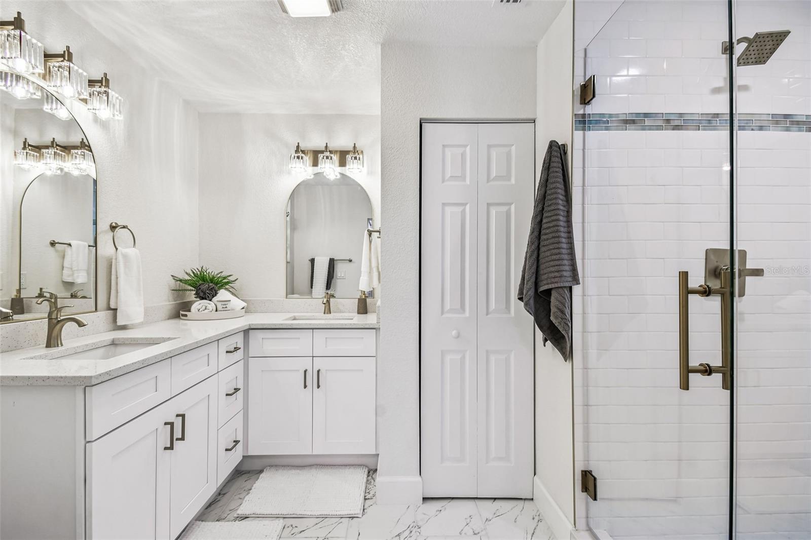 Listing photo id 27 for 4726 Knights Avenue