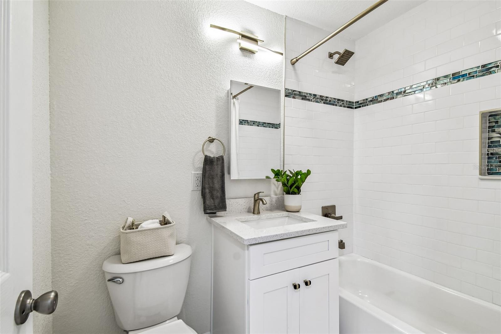 Listing photo id 31 for 4726 Knights Avenue