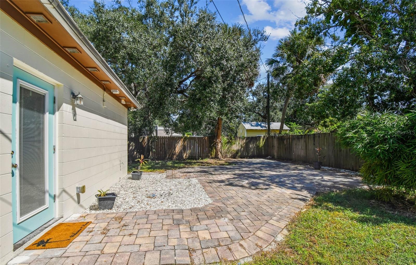 Listing photo id 38 for 4726 Knights Avenue