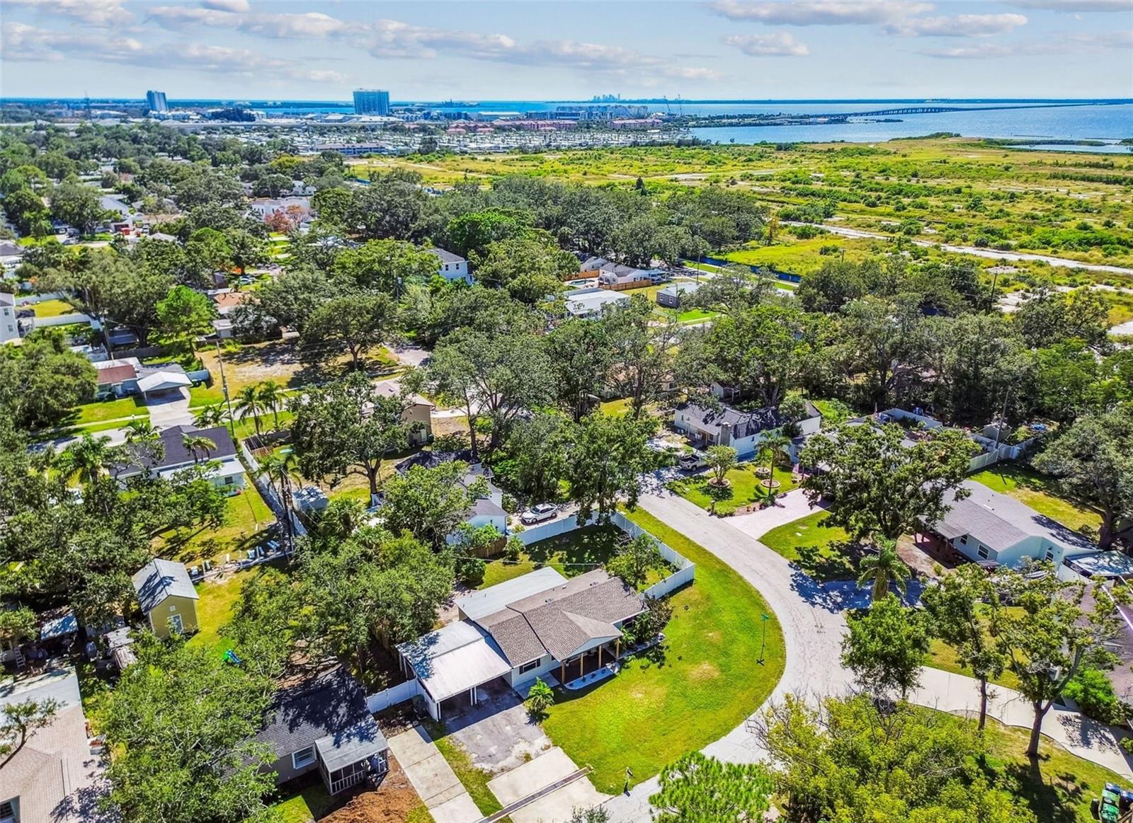 Listing photo id 45 for 4726 Knights Avenue