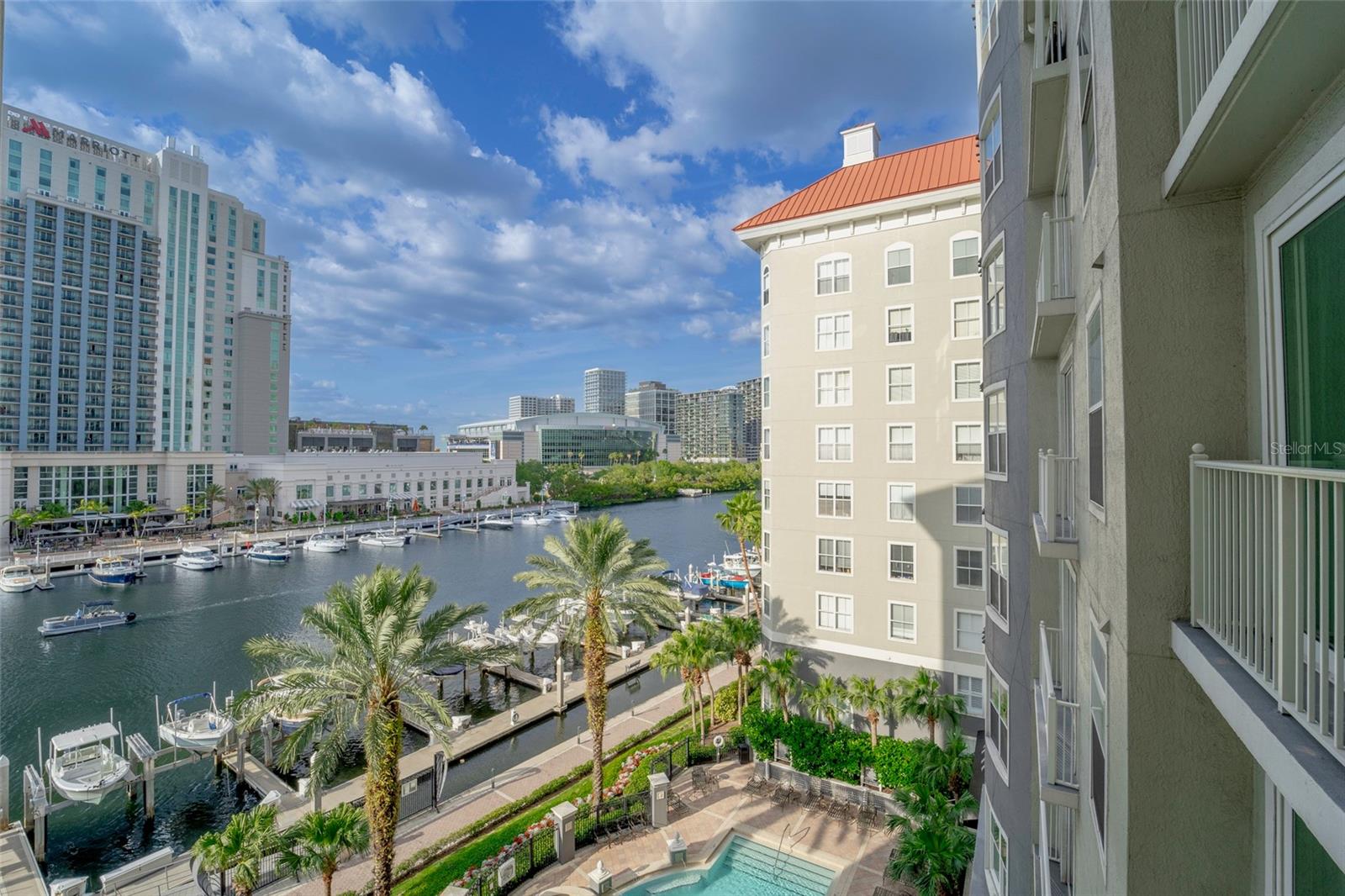 Image 3 of 49 For 700 Harbour Island Boulevard 521