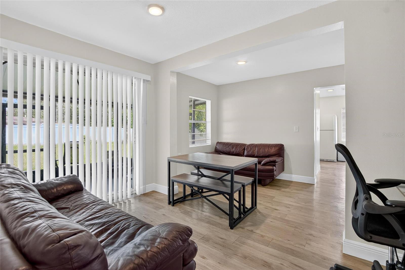 Image 24 of 53 For 4401 39th Street
