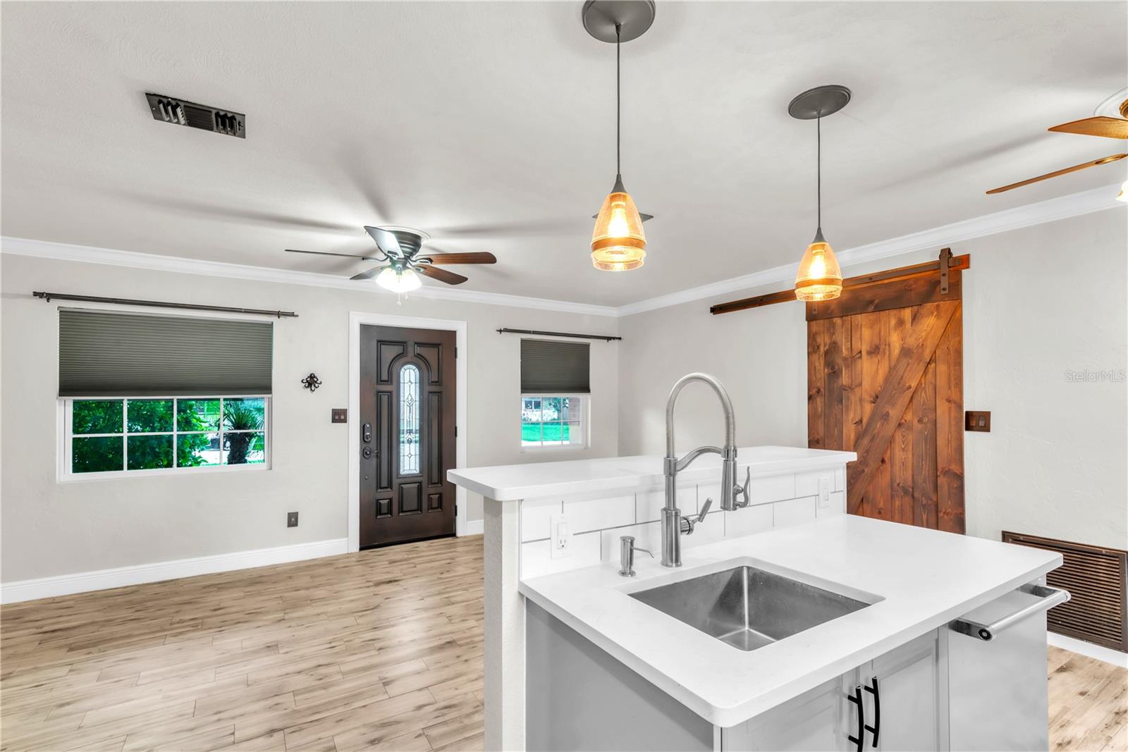 Image 13 of 42 For 5223 15th Avenue N