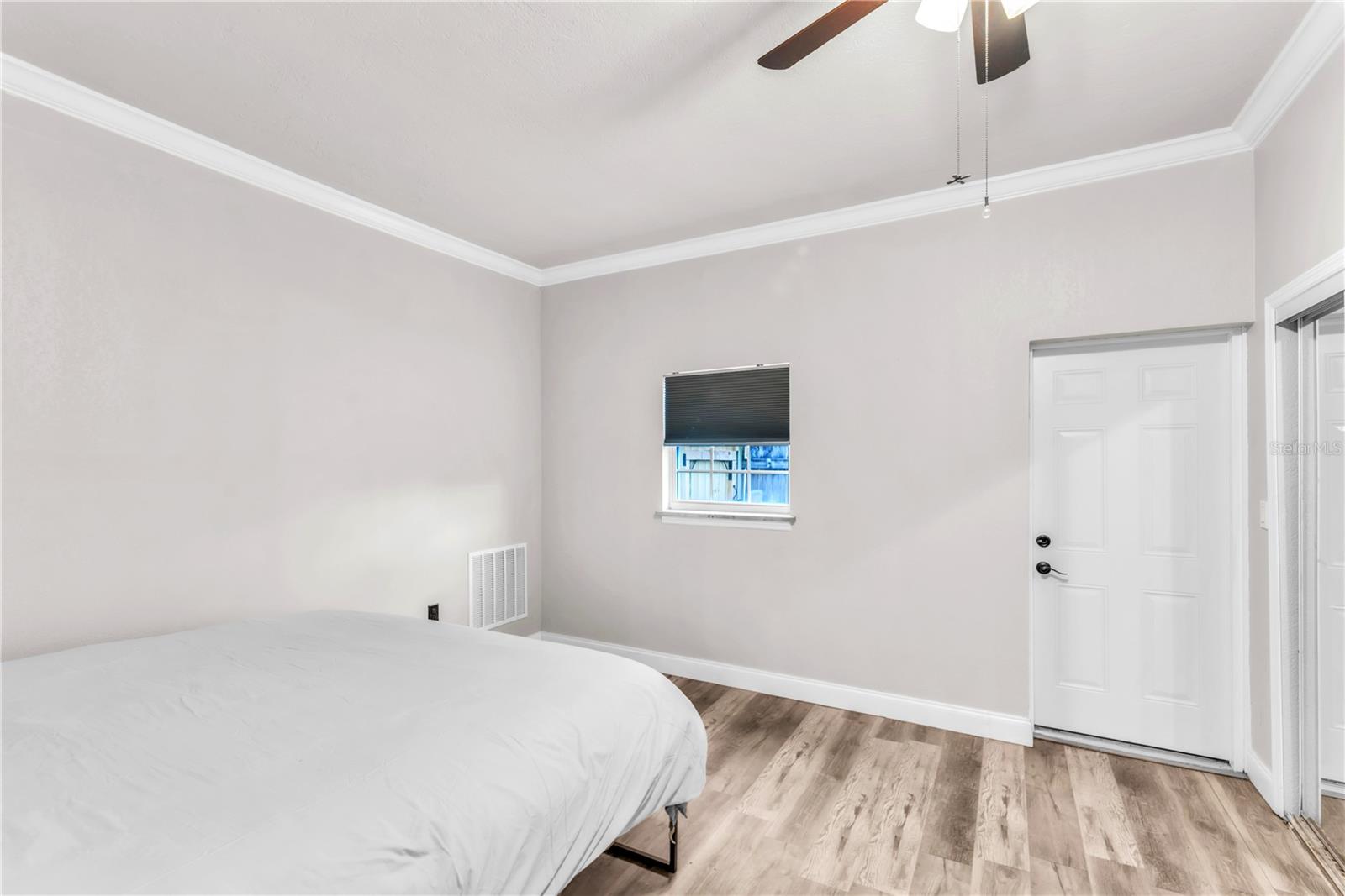 Image 20 of 42 For 5223 15th Avenue N