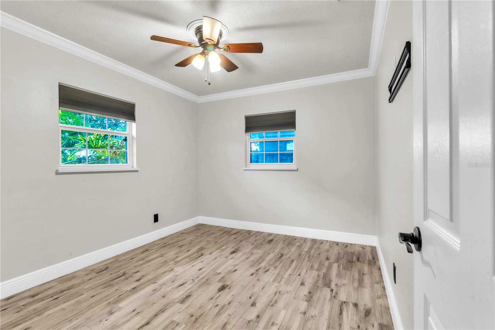 Image 28 of 42 For 5223 15th Avenue N