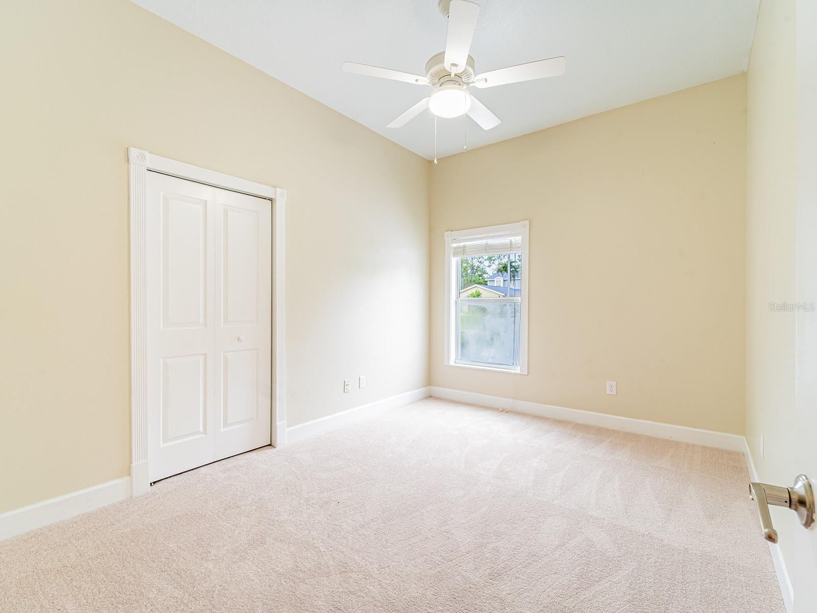 Image 32 of 44 For 15617 Gardenside Lane