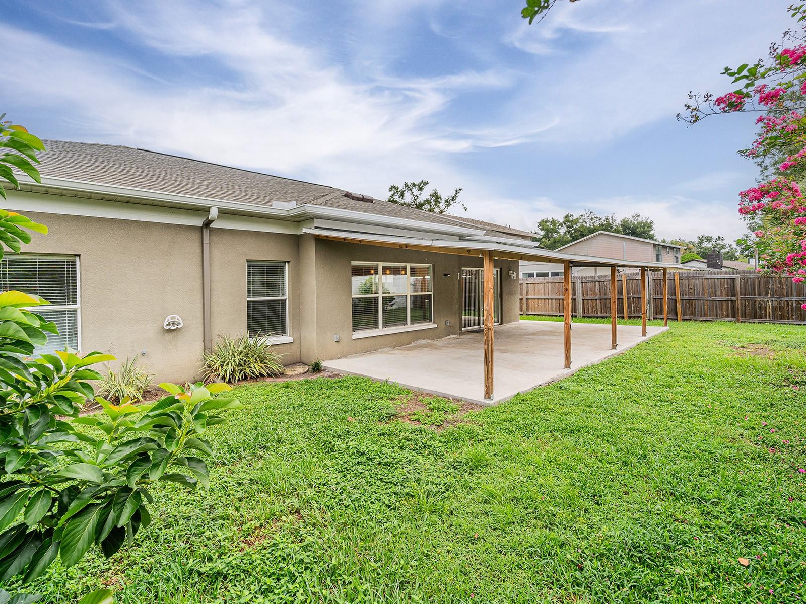 Image 38 of 44 For 15617 Gardenside Lane