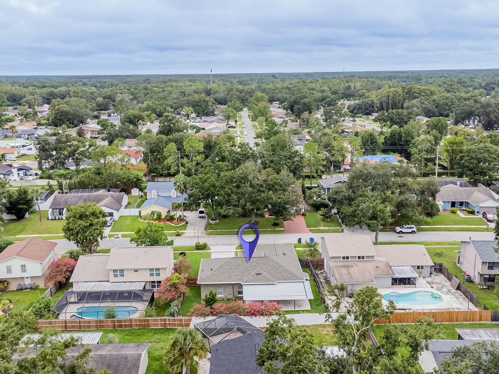 Image 4 of 44 For 15617 Gardenside Lane