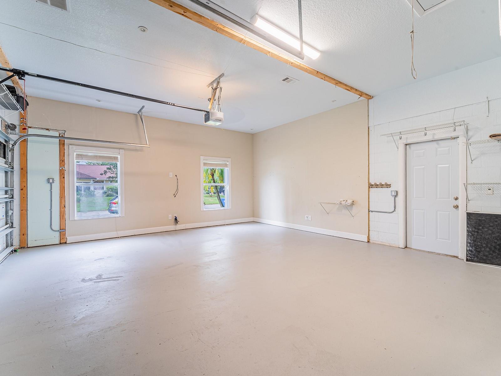 Image 42 of 44 For 15617 Gardenside Lane