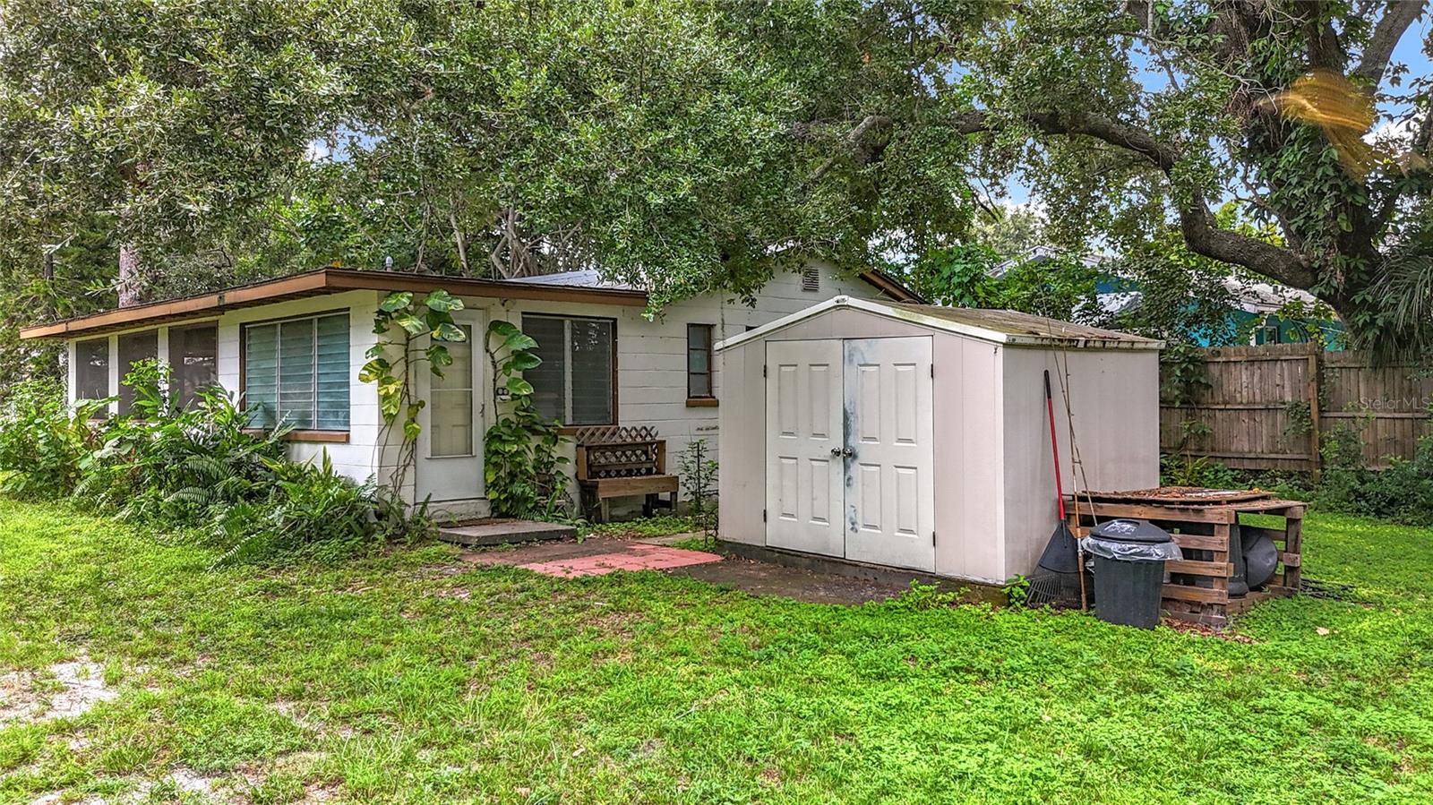 Image 17 of 32 For 4900 Harding Road N