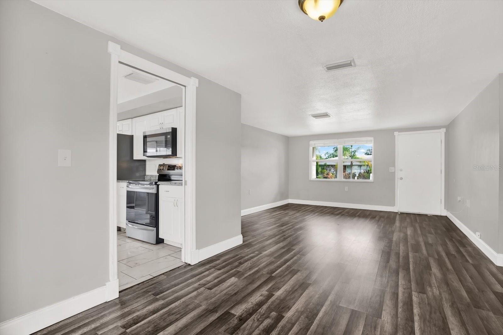 Image 6 of 25 For 1313 Chancellor Drive