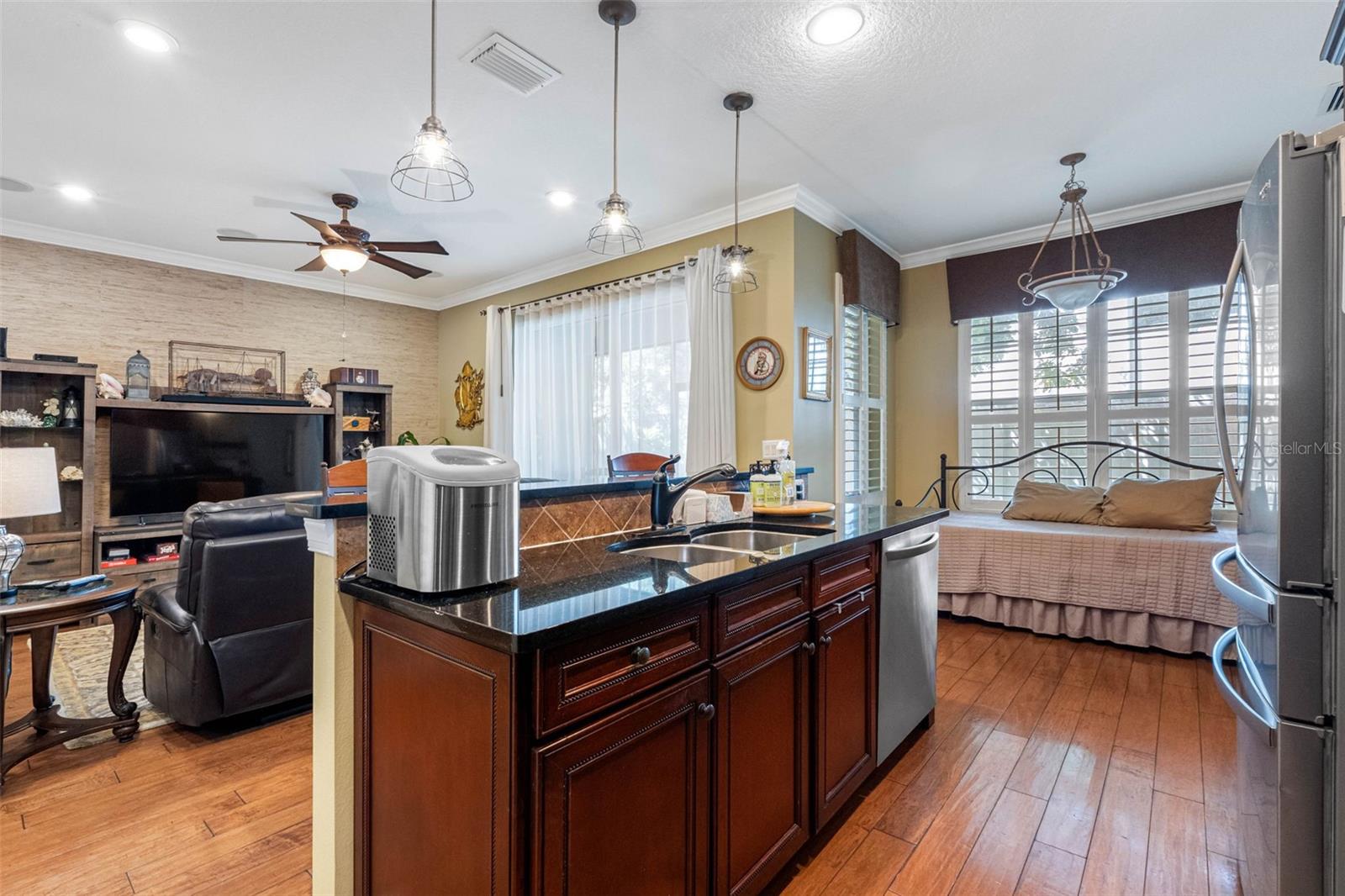 Image 13 of 44 For 10685 Whittington Court