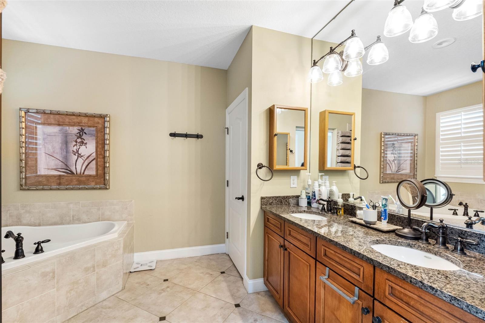 Image 32 of 44 For 10685 Whittington Court
