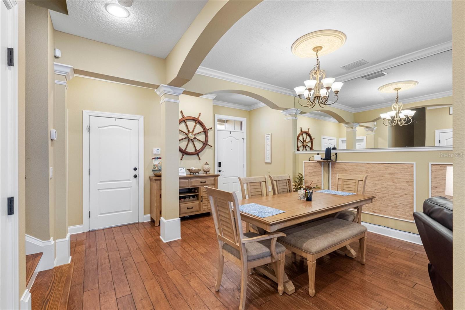 Image 4 of 44 For 10685 Whittington Court