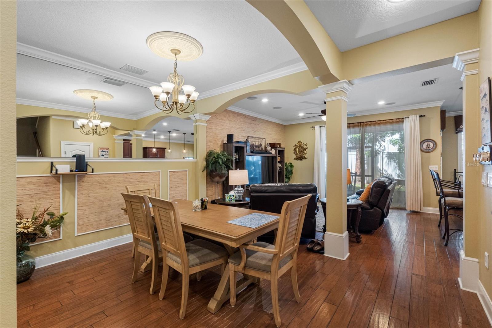 Image 6 of 44 For 10685 Whittington Court