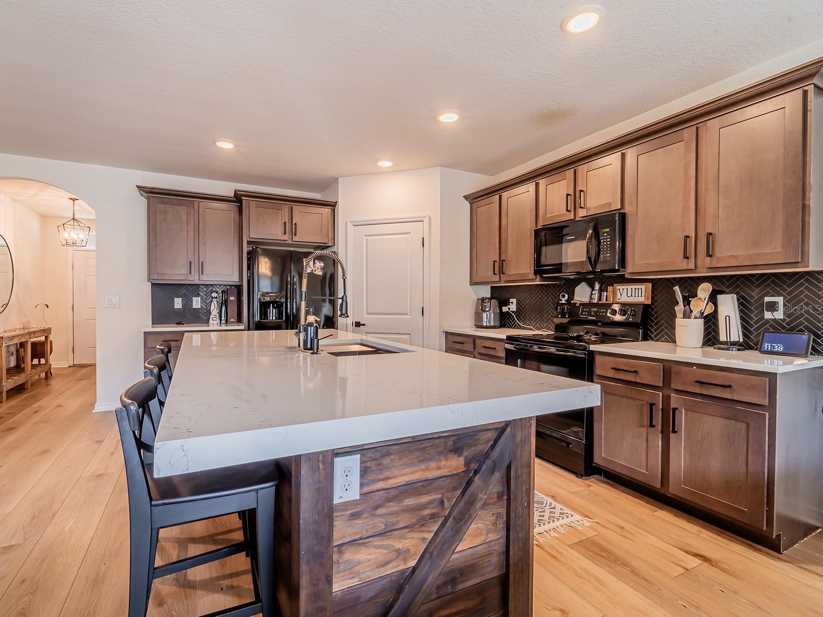 Image 31 of 64 For 32635 Brooks Hawk Lane