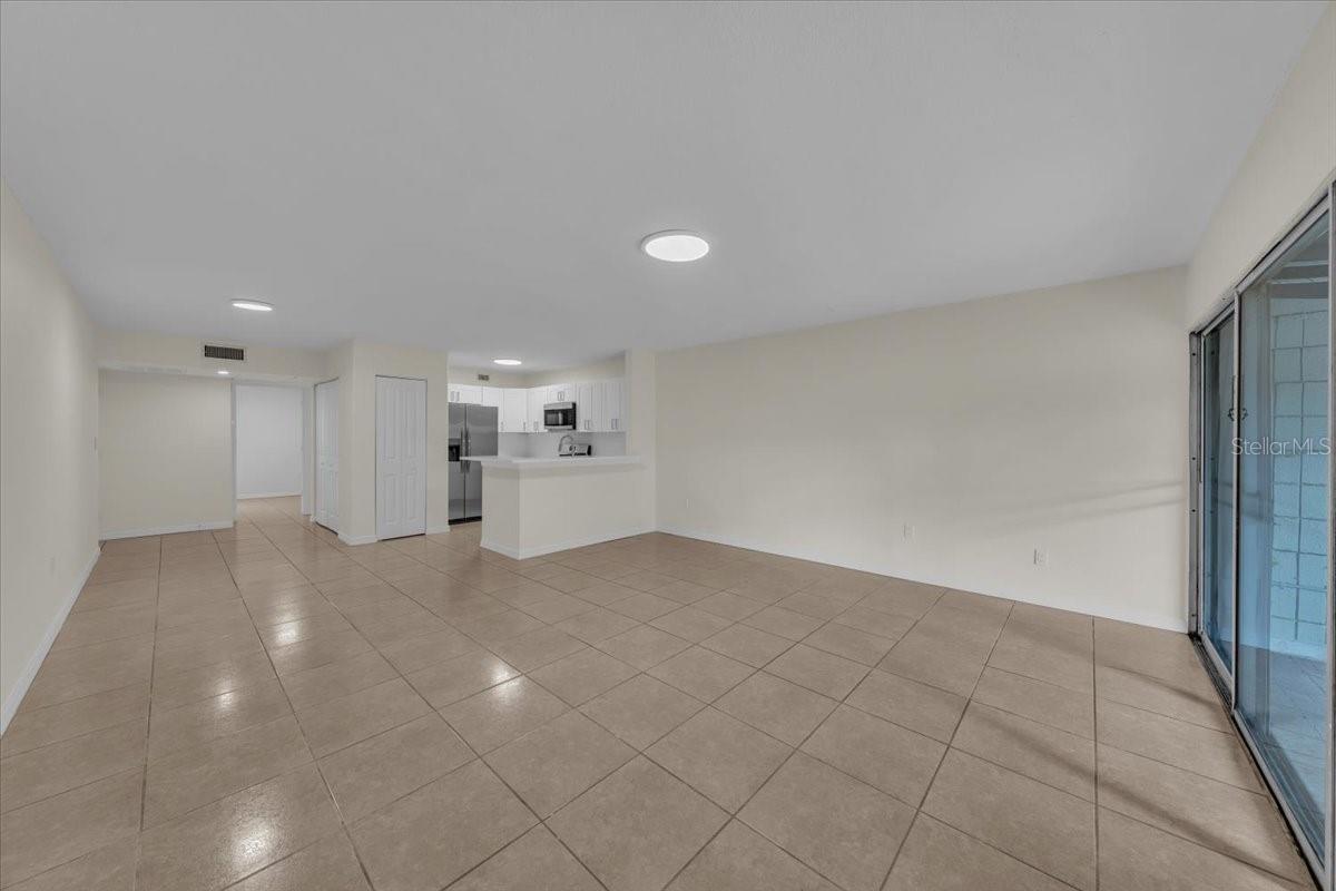 Image 27 of 47 For 2424 Tampa Bay Boulevard H106