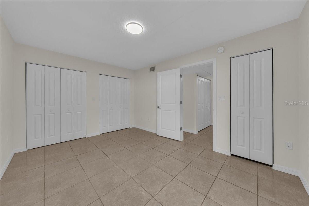 Image 30 of 47 For 2424 Tampa Bay Boulevard H106