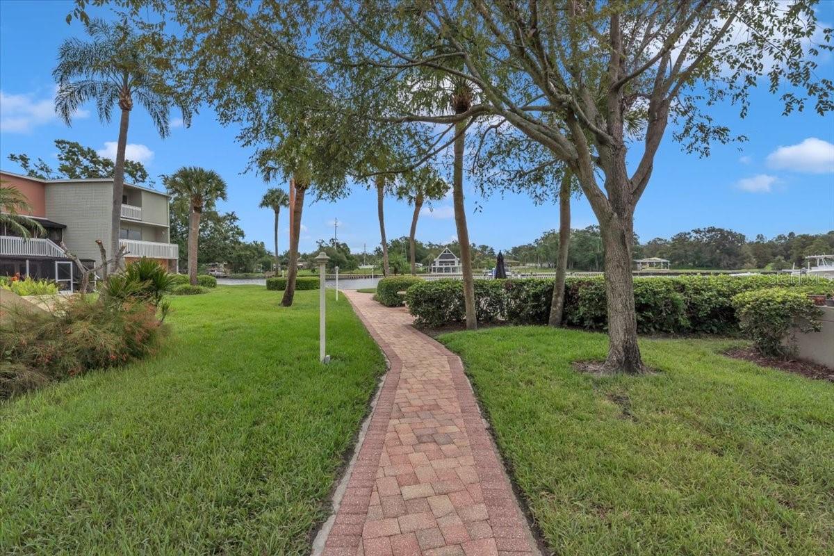 Image 37 of 47 For 2424 Tampa Bay Boulevard H106