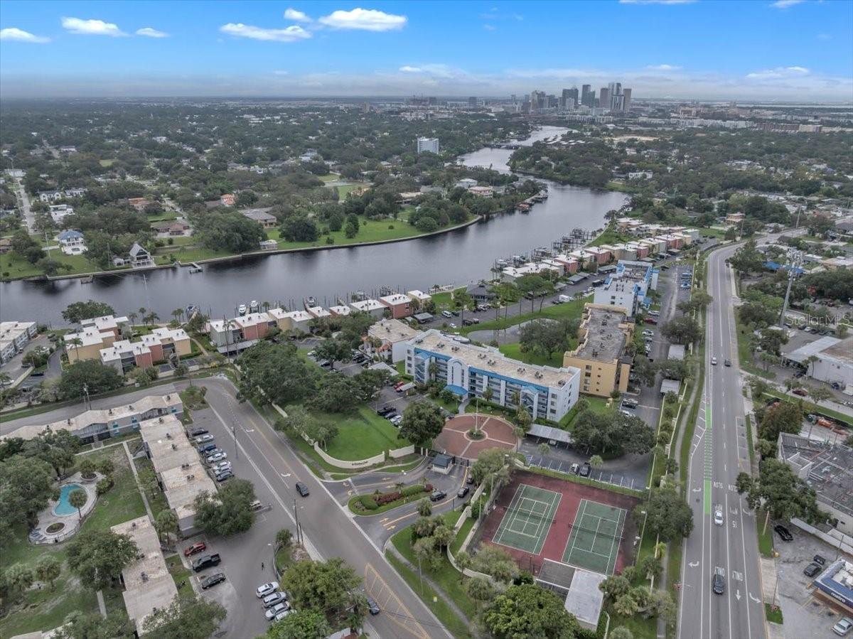 Image 40 of 47 For 2424 Tampa Bay Boulevard H106