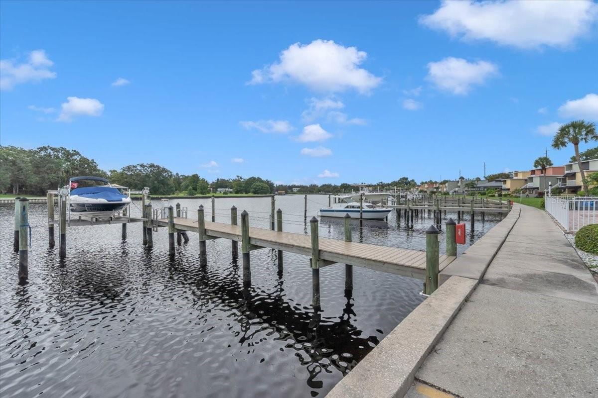 Image 5 of 47 For 2424 Tampa Bay Boulevard H106