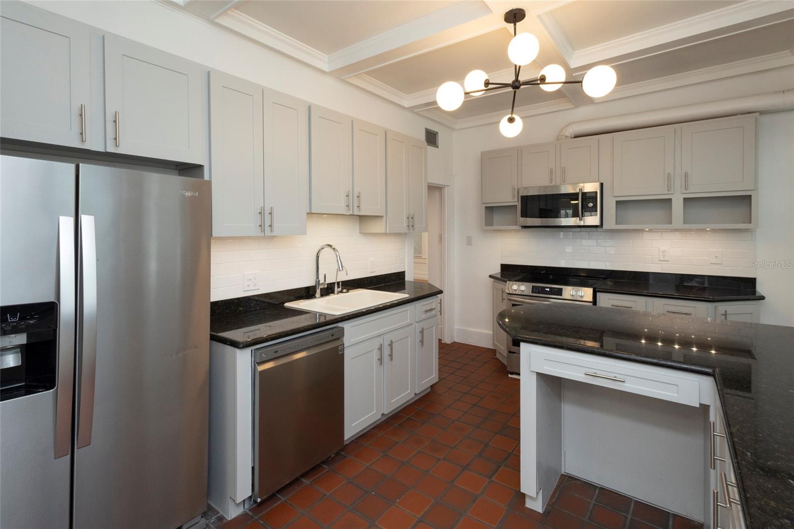 Image 18 of 64 For 3012 Sitios Street