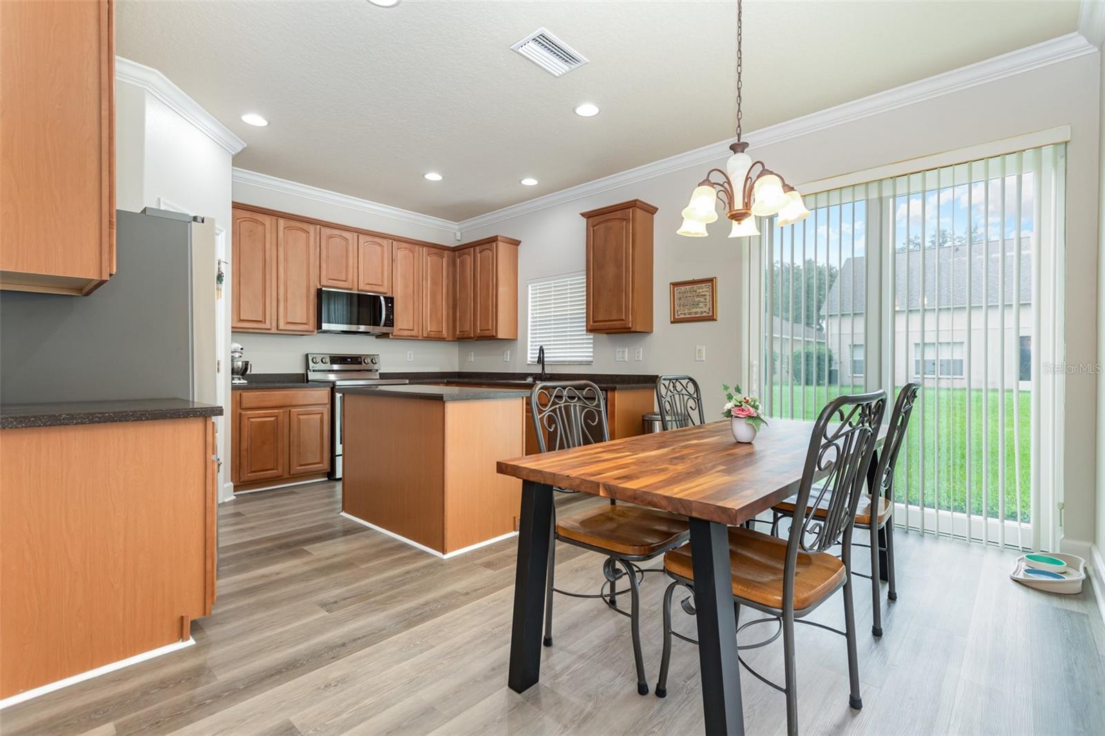 Image 10 of 30 For 6308 Bridgevista Drive