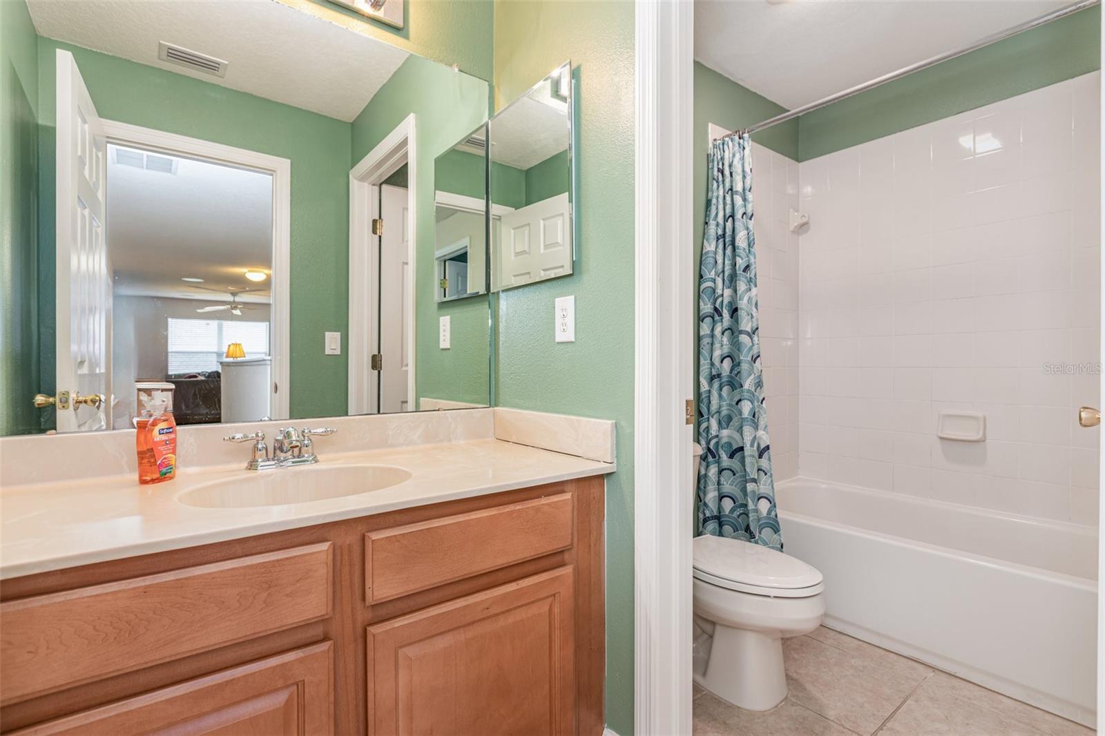 Image 17 of 30 For 6308 Bridgevista Drive