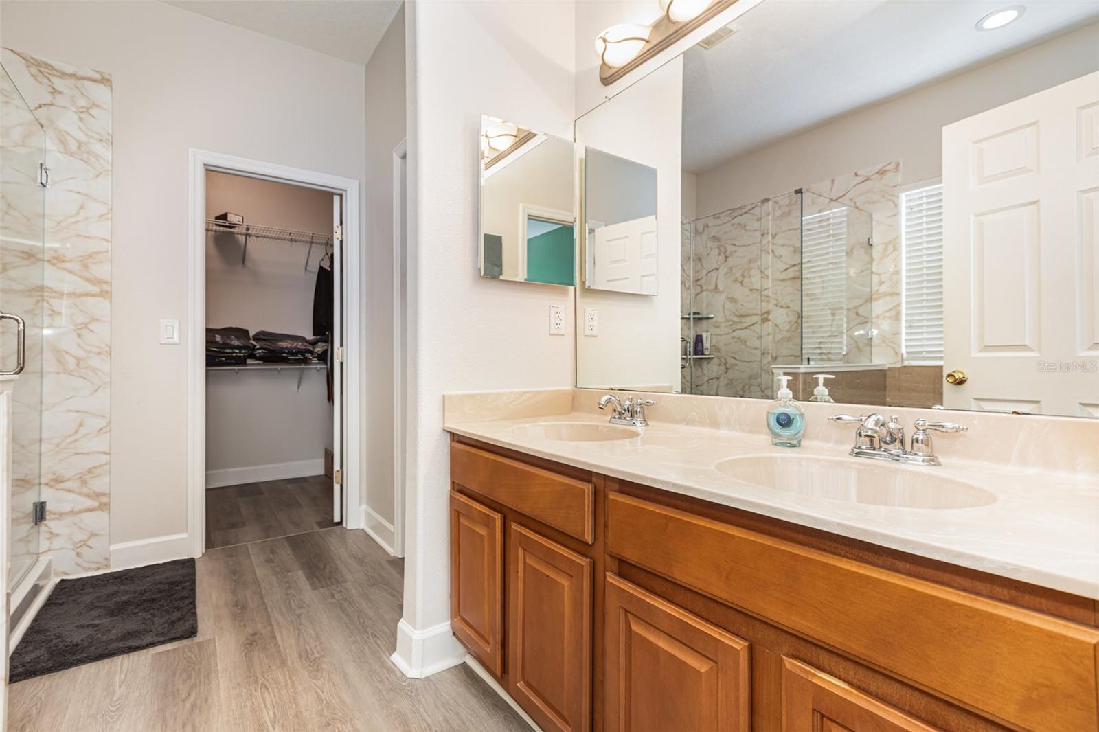 Image 23 of 30 For 6308 Bridgevista Drive