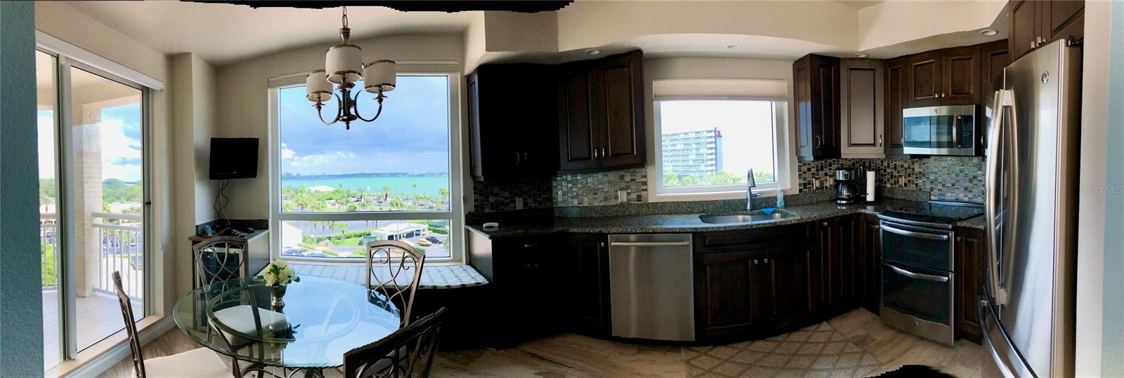 Image 13 of 24 For 1180 Gulf Boulevard 606