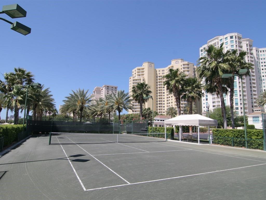 Image 4 of 6 For 1180 Gulf Boulevard 606