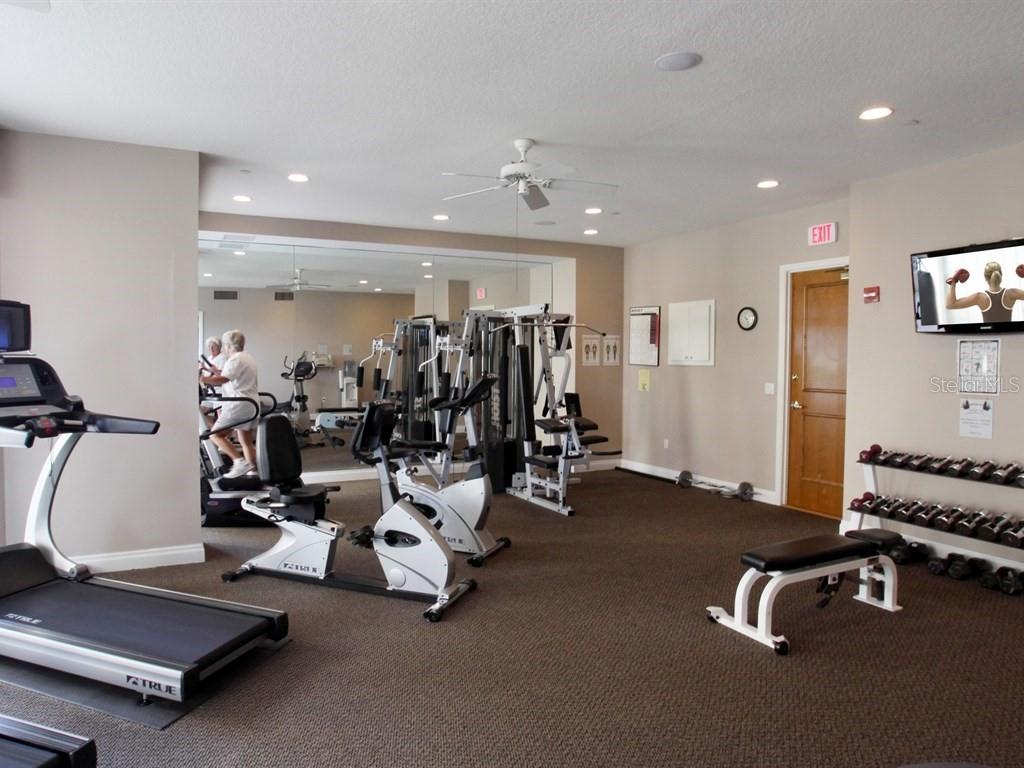 Image 5 of 6 For 1180 Gulf Boulevard 606