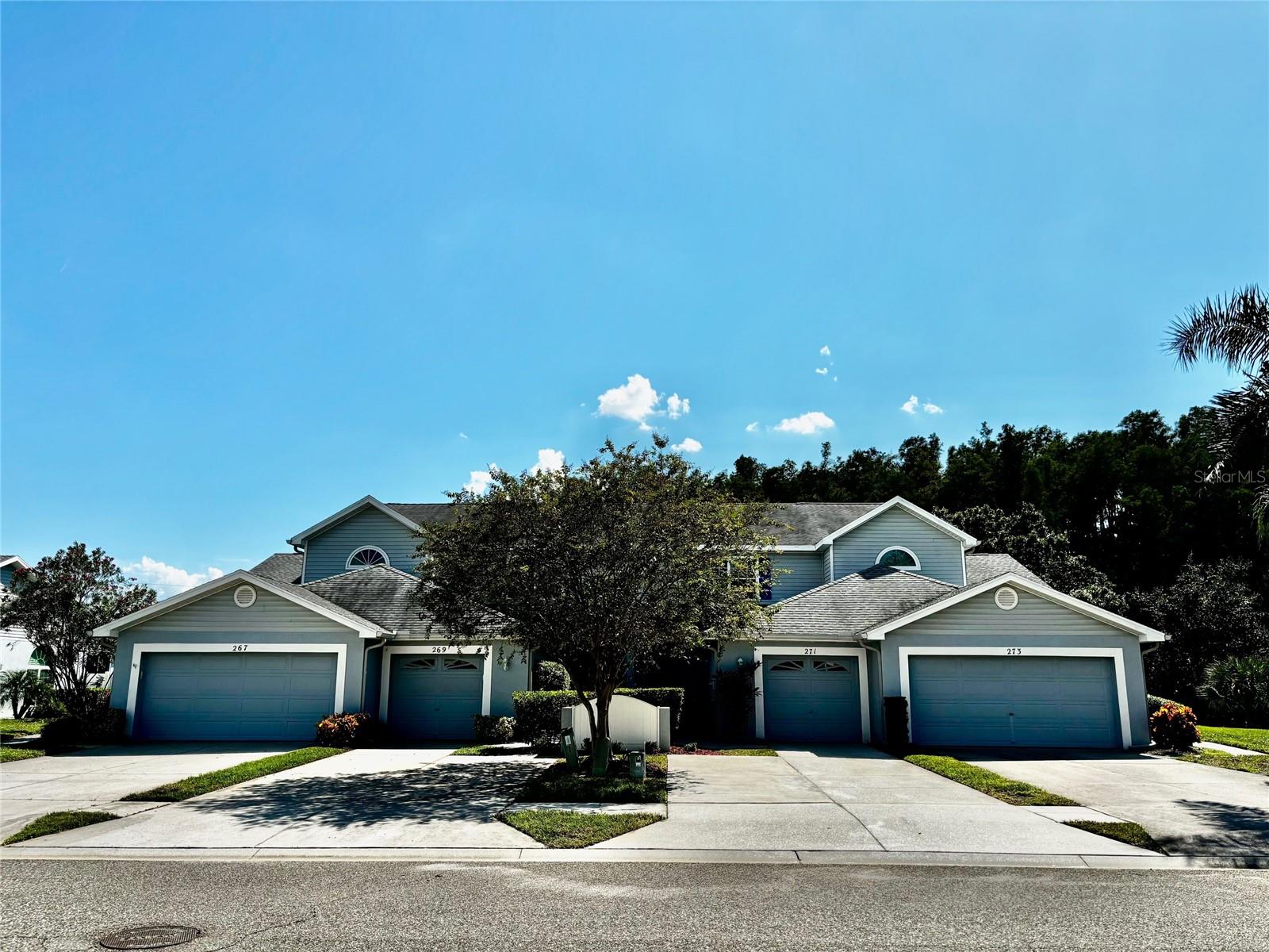 Image 4 of 32 For 271 Hemingway Drive
