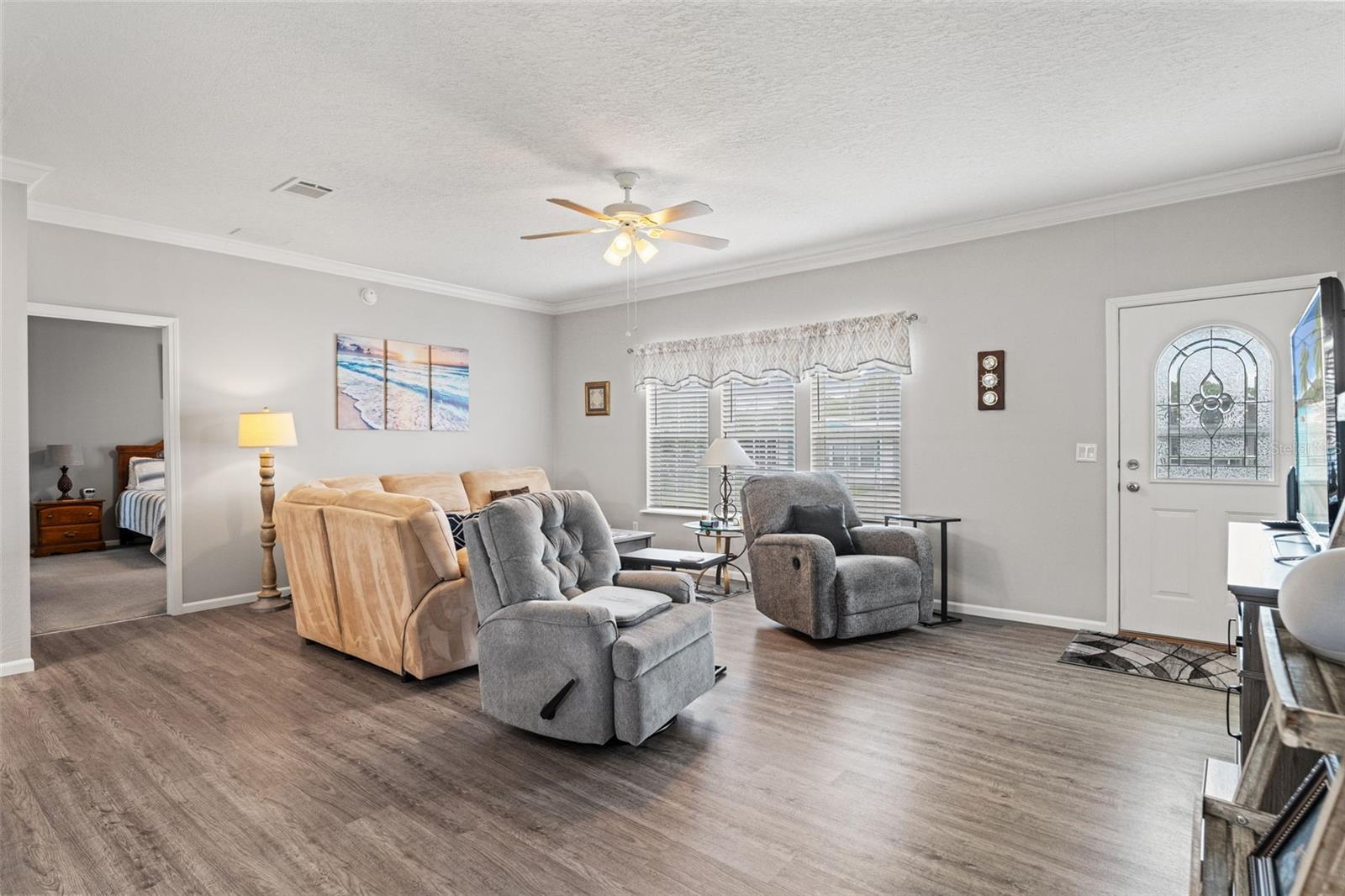 Image 10 of 46 For 14443 Miranna Street