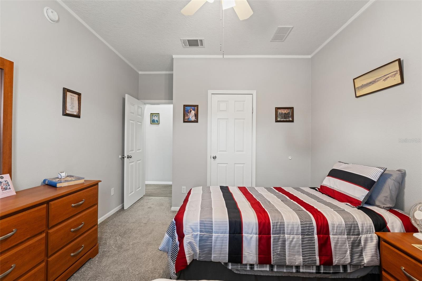 Image 33 of 46 For 14443 Miranna Street