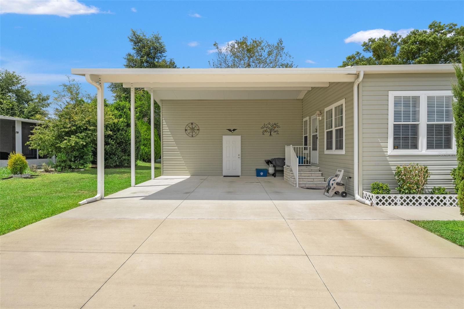 Image 5 of 46 For 14443 Miranna Street