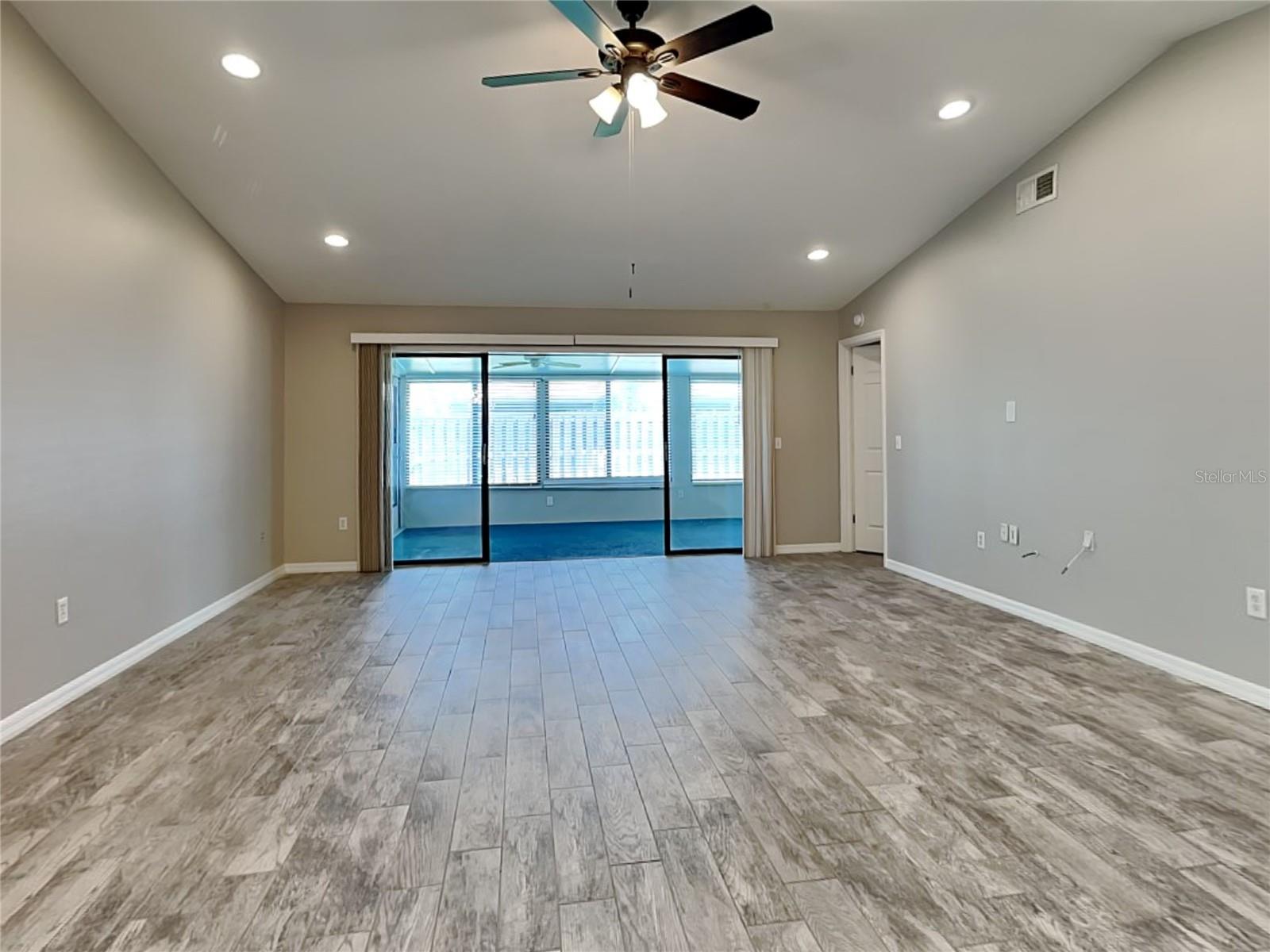 Image 3 of 16 For 4005 Cypress Landing S