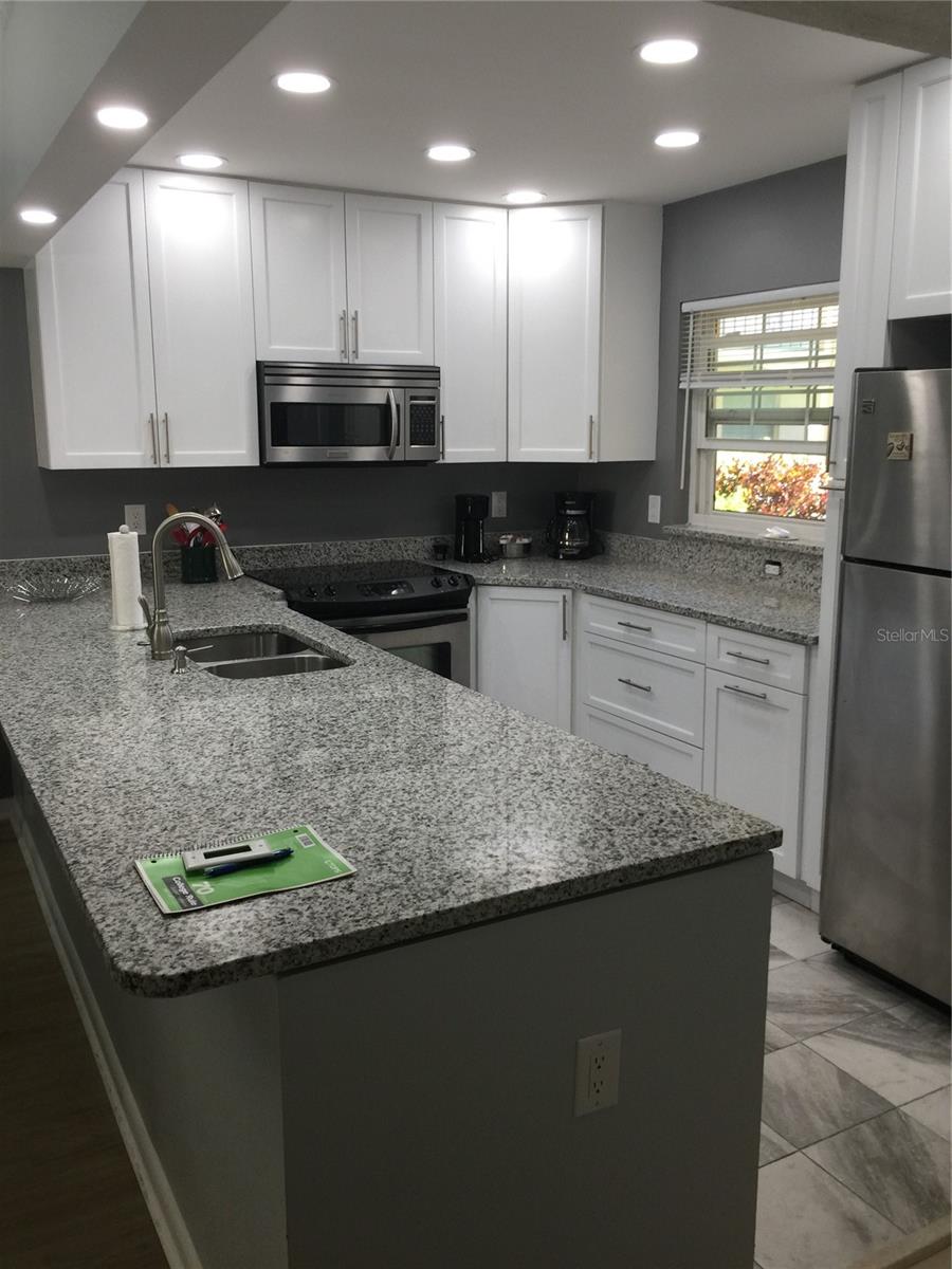 Image 2 of 17 For 10215 Regal Drive 14