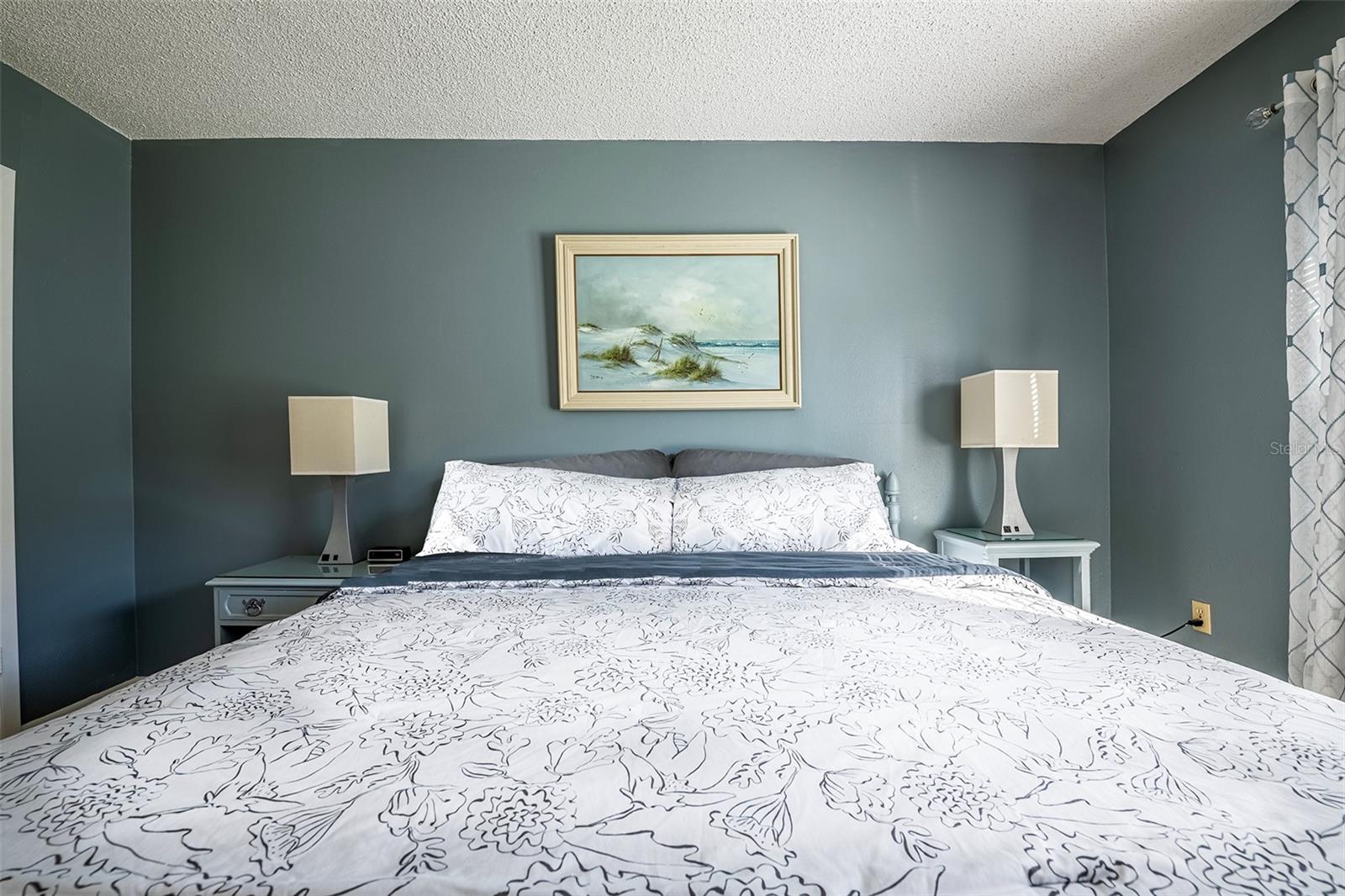 Image 22 of 33 For 10215 Regal Drive 14