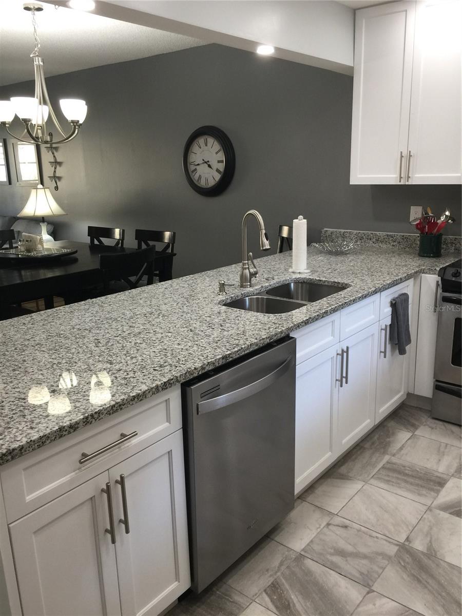 Image 3 of 17 For 10215 Regal Drive 14