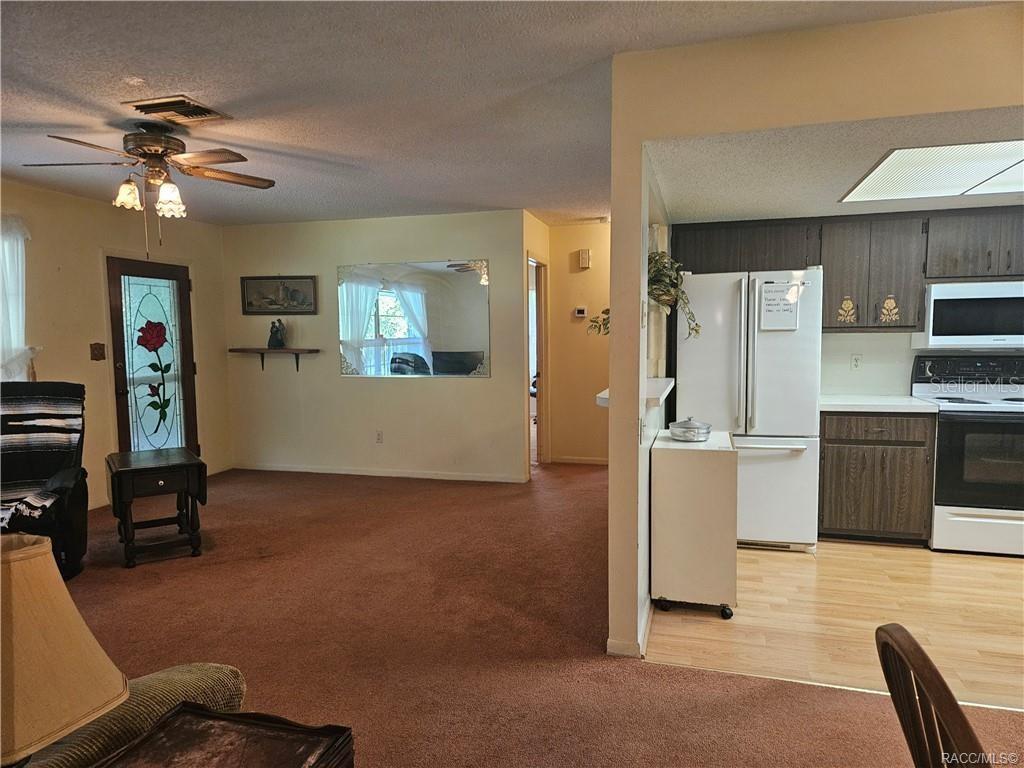 Image 2 of 41 For 9708 Hawthorne Street