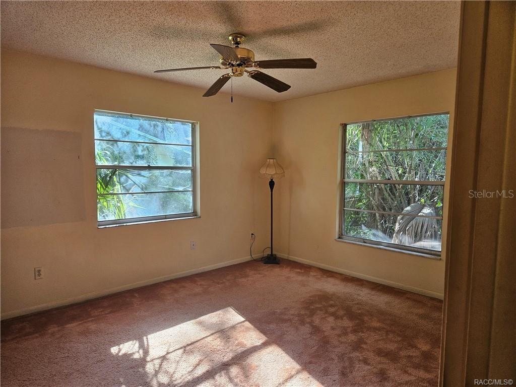 Image 21 of 41 For 9708 Hawthorne Street