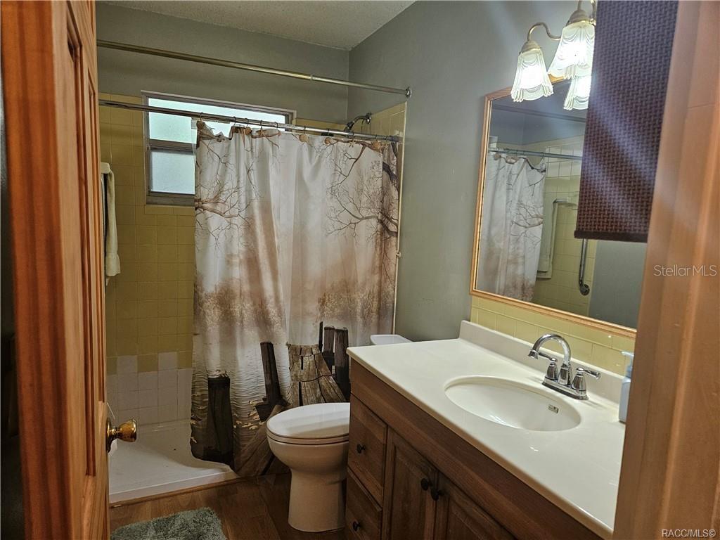 Image 22 of 41 For 9708 Hawthorne Street