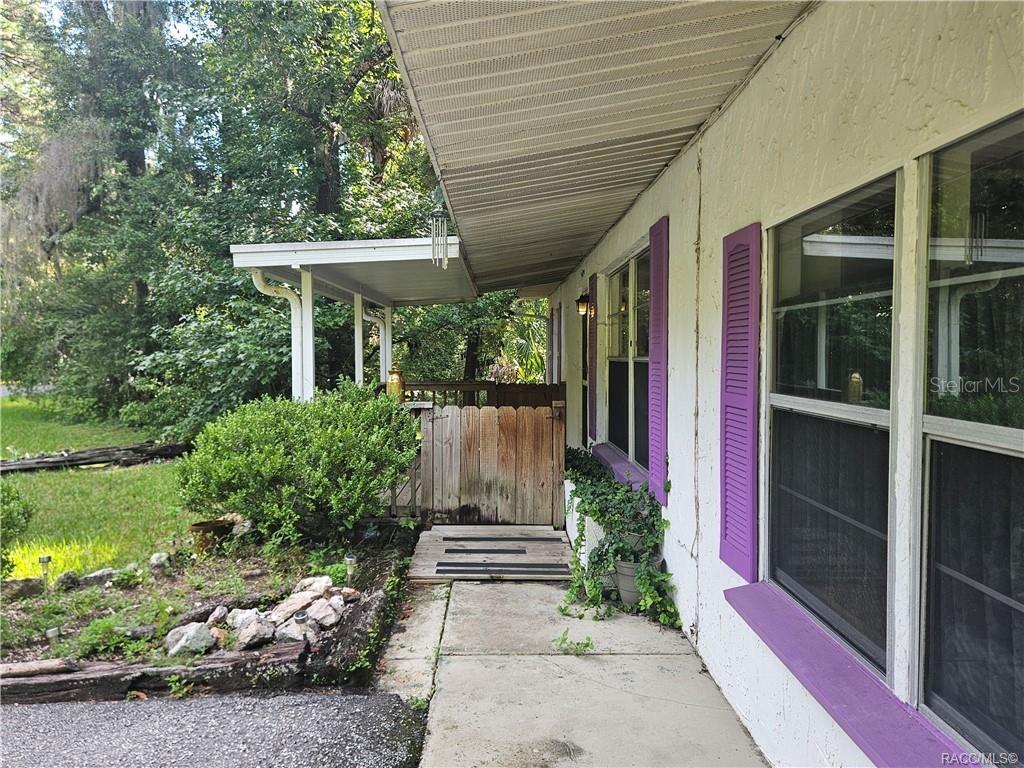 Image 30 of 41 For 9708 Hawthorne Street