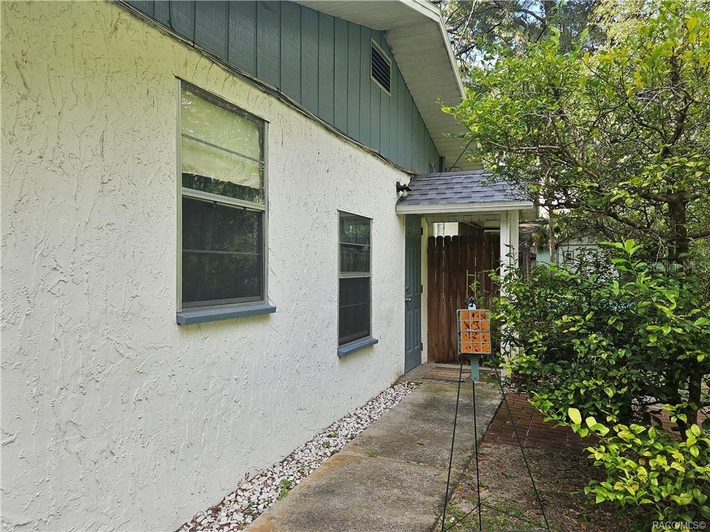Image 38 of 41 For 9708 Hawthorne Street