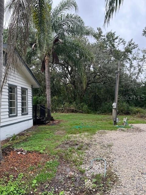 Image 5 of 16 For 1537 Poe Road