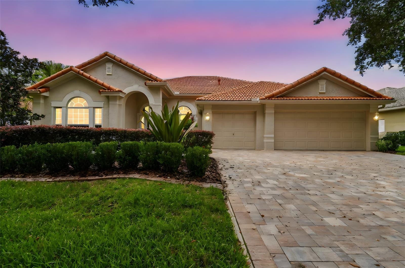 Details for 10218 Waterside Oaks Drive, TAMPA, FL 33647