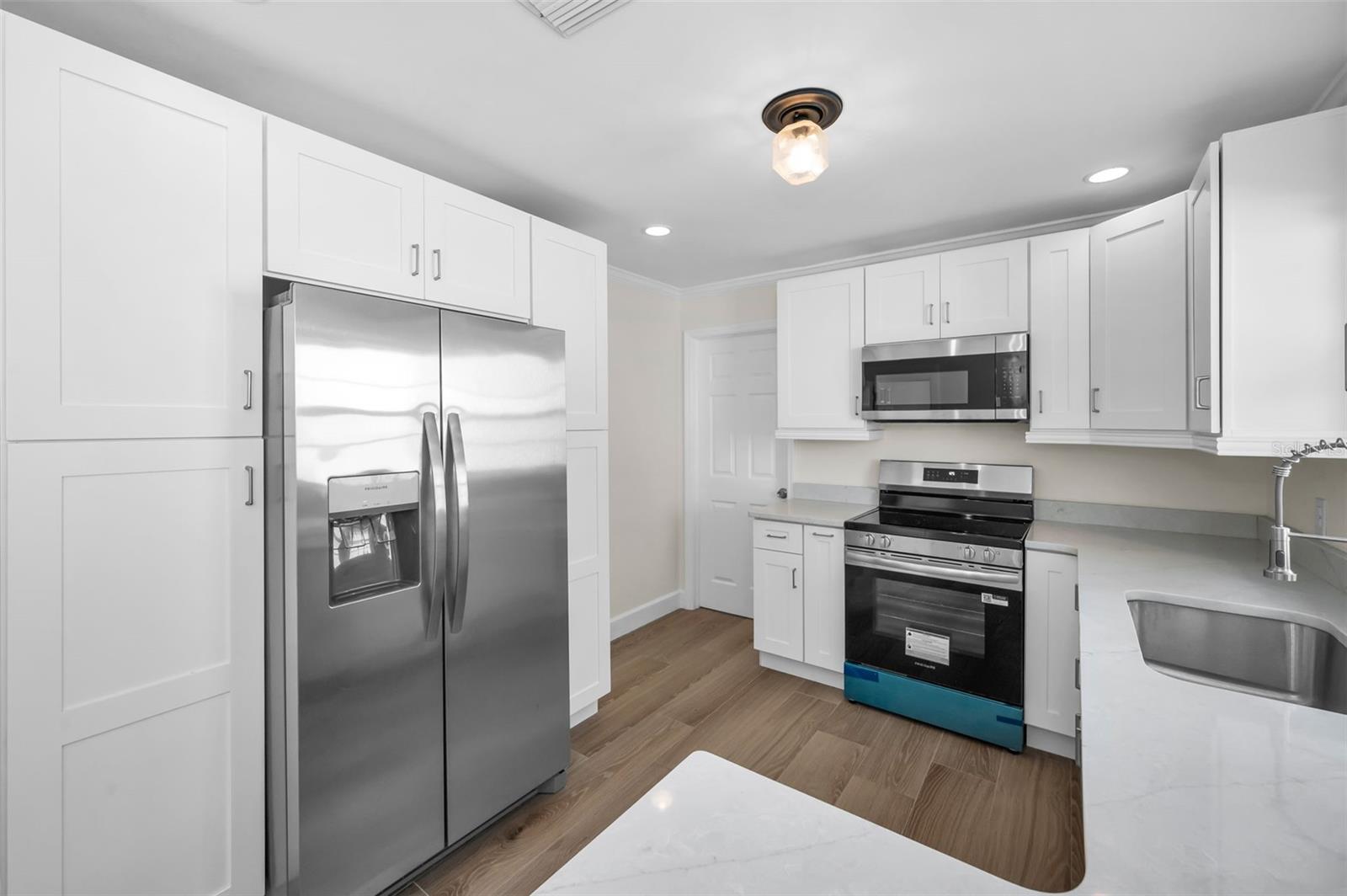 Image 11 of 29 For 7413 Obrien Street