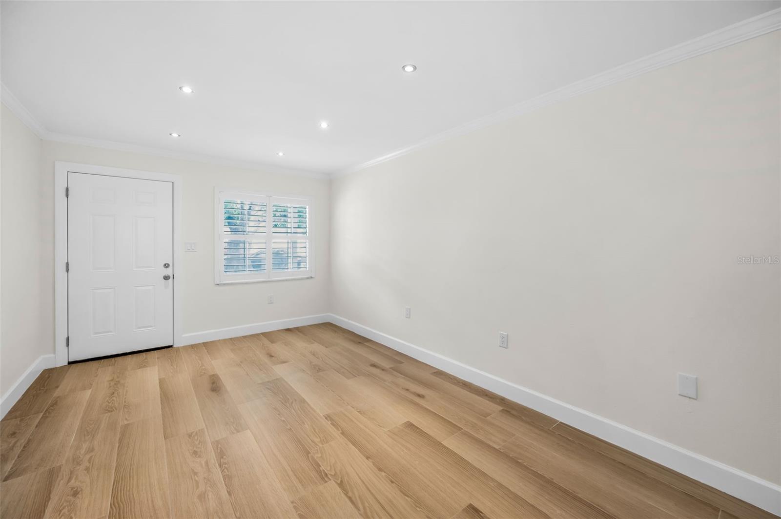 Image 5 of 29 For 7413 Obrien Street